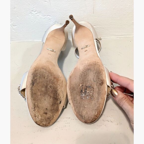 Badgley Mischka Ivory Odalis Ornamented Evening Sandals, Sz 9.5 LEFT & 8.5 RIGHT - Picture 10 of 14